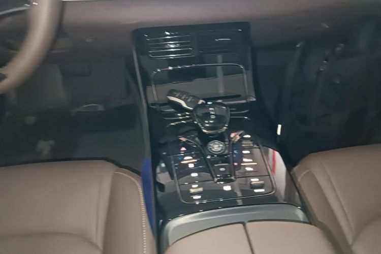 BYD Han 2021 car image #14