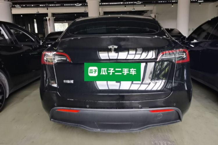 Tesla Model Y 2022 car image #6