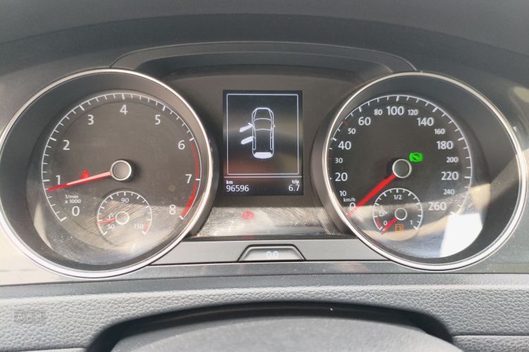 Volkswagen Golf 2019 изображение автомобиля #13