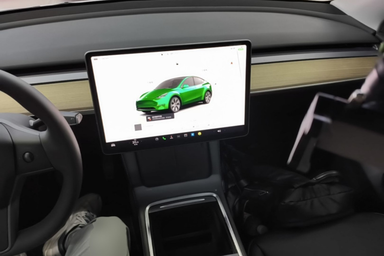 Tesla Model Y 2023 #11 Tesla Model Y 2023 car image #11