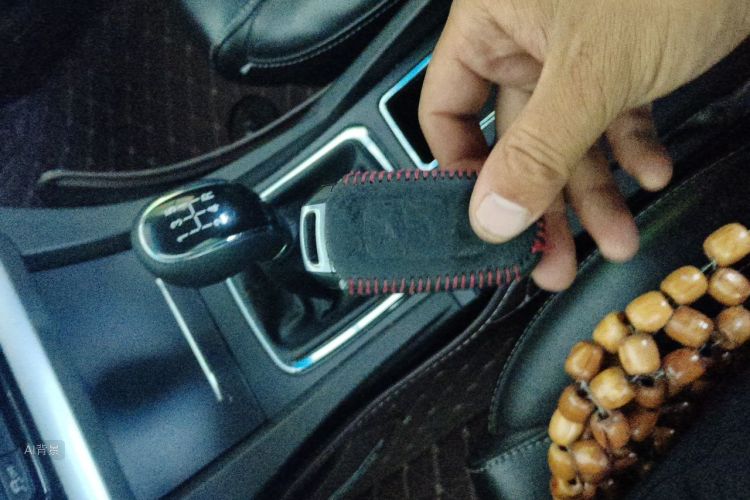 GEELY Emgrand 2016 car image #10