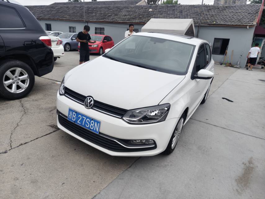 Volkswagen Polo 2016 Volkswagen Polo 2016 car image