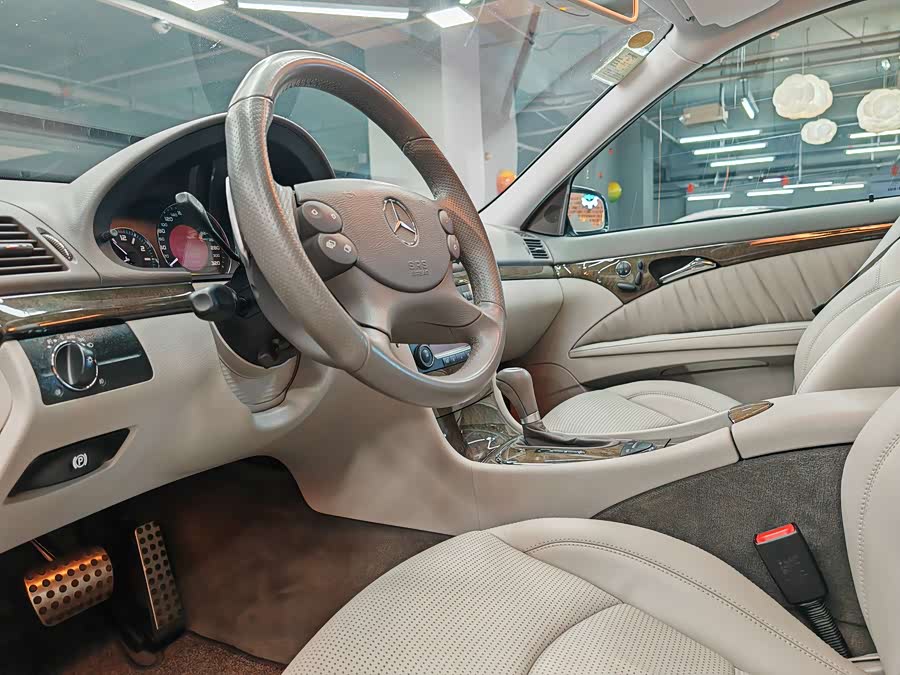 Mercedes-Benz E AMG 2008 immagine di auto #14