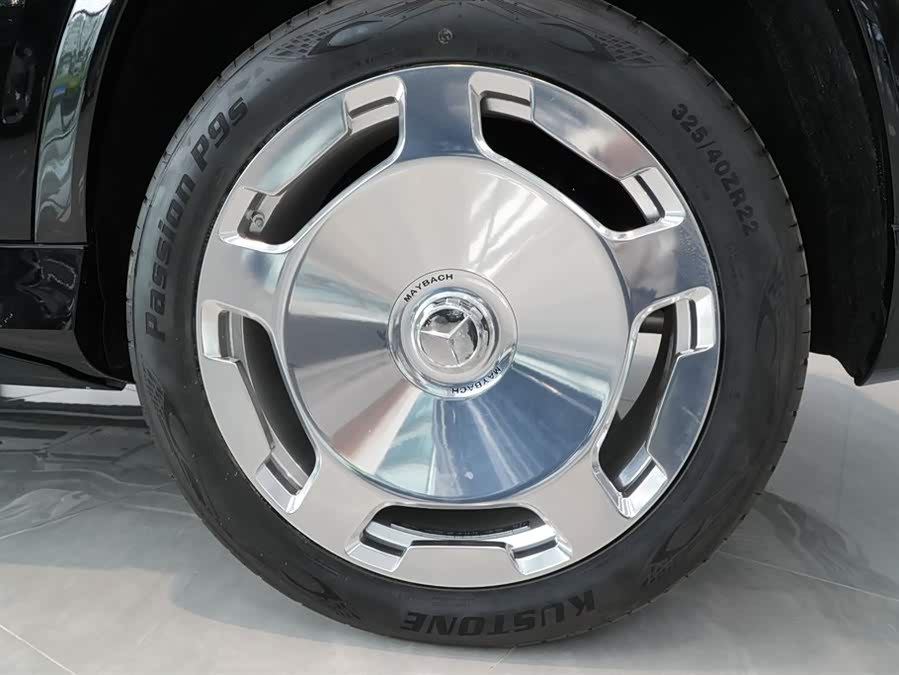 Mercedes-Benz Maybach GLS car image #14