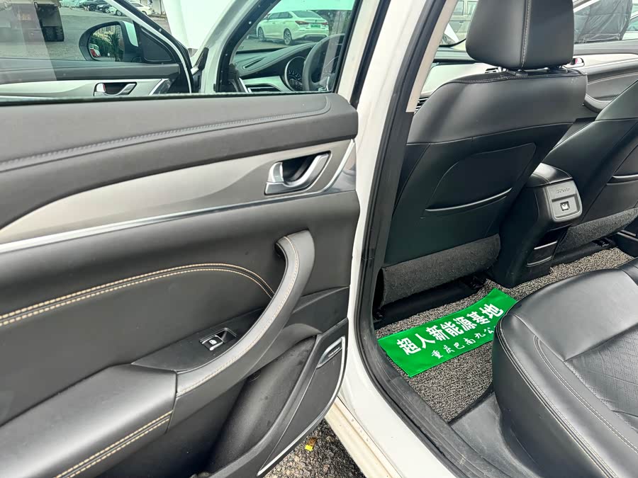 Changan Eado EV 2019 #14 Changan Eado EV 2019 car image #14