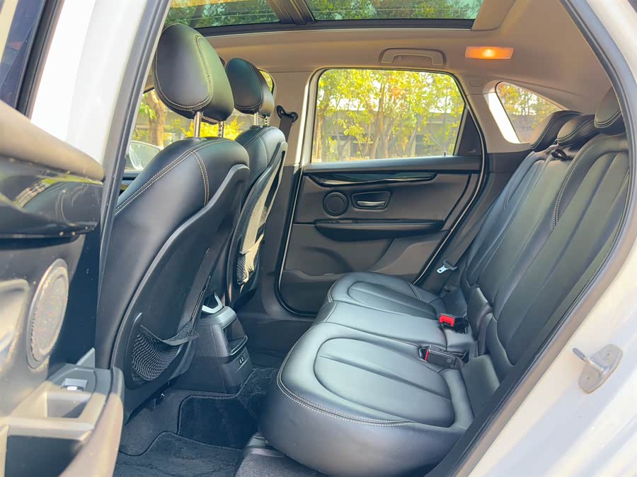 BMW 2 Series Tourer 2019 car image #14