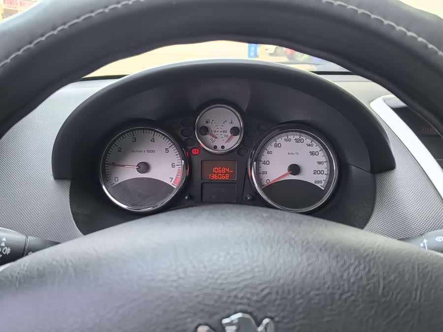 标致 标致207 2010 汽车图片 #14