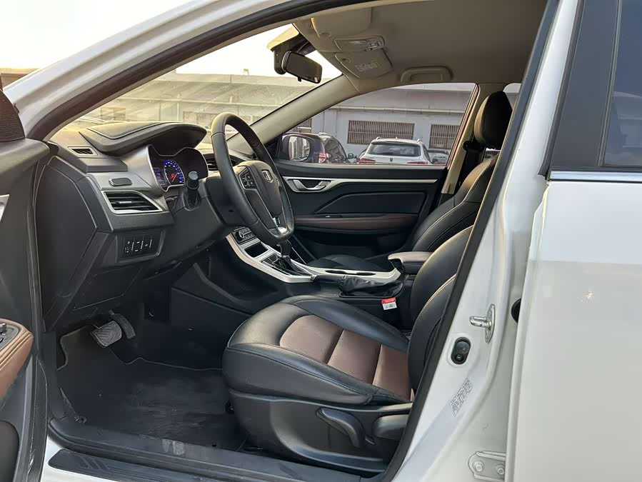 GEELY Vision 2018 car image #14