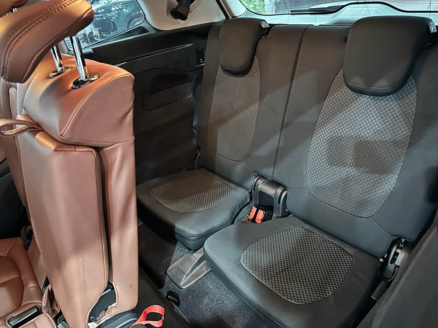 BMW 2 Series Gran Tourer 2017 car image #14