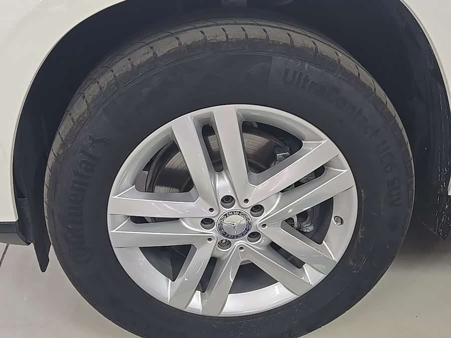 Mercedes-Benz GL Class 2016 immagine di auto #14