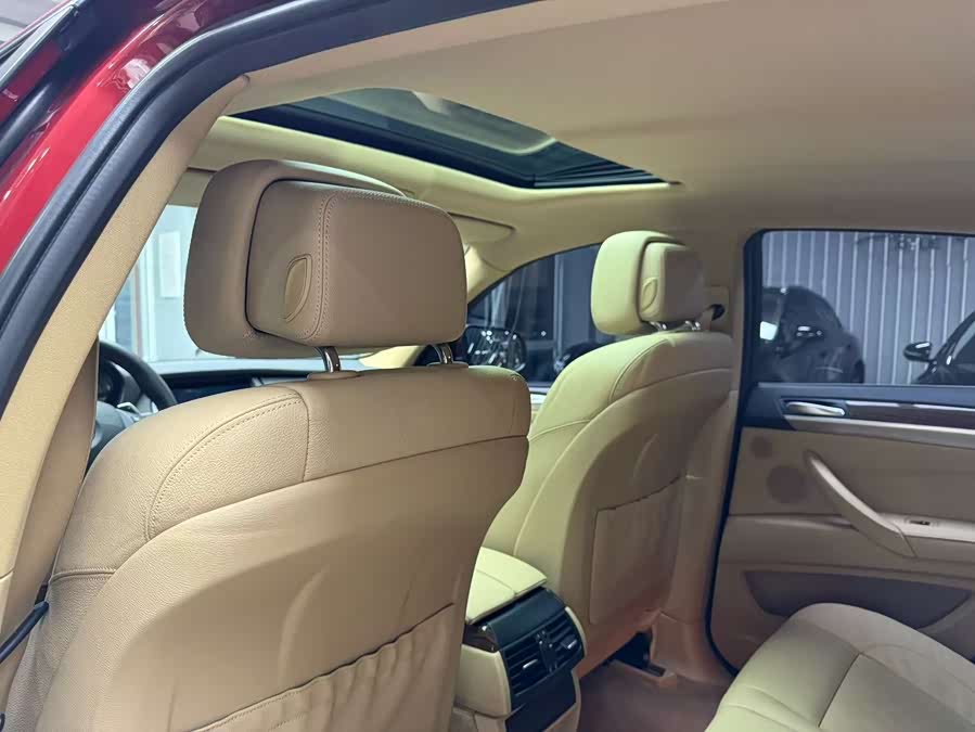 BMW X6 2012 immagine di auto #14