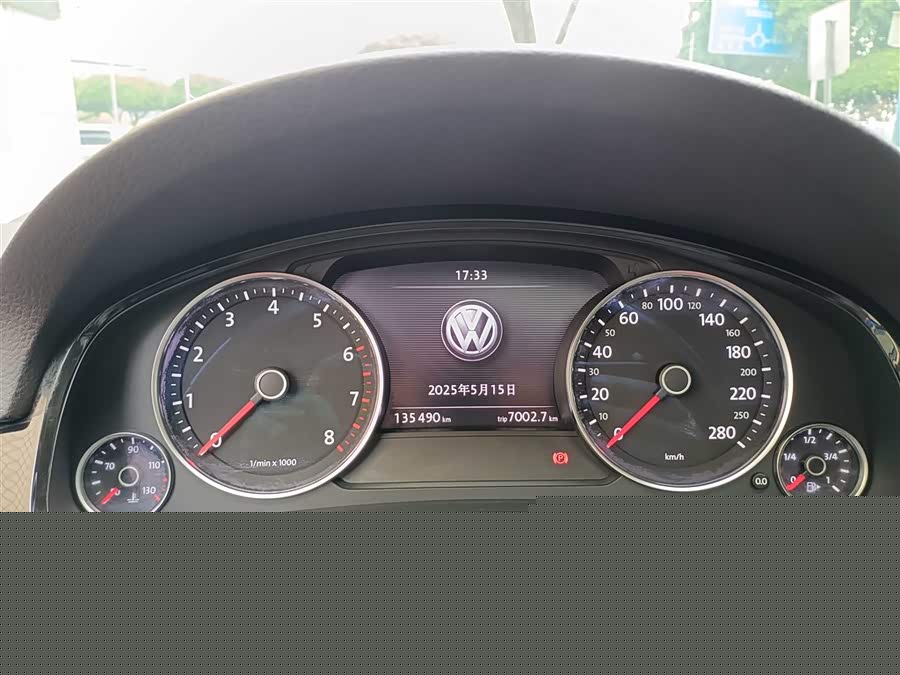 Volkswagen Touareg 2017 car image #14