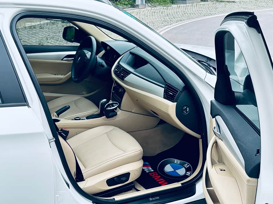 BMW X1 (Imported) 2013 car image #14