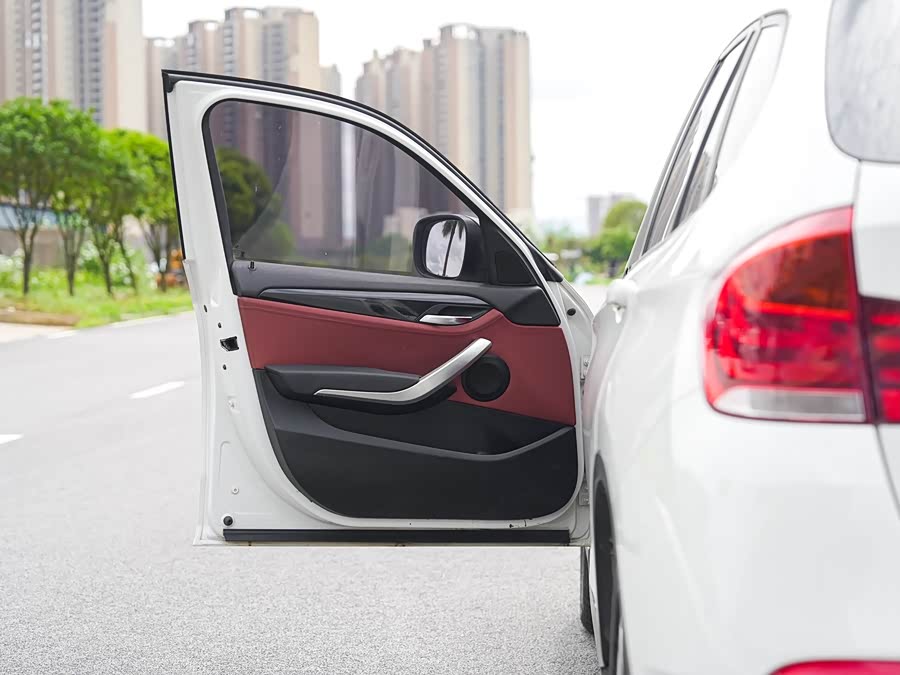 BMW X1 (Imported) 2011 imagen de coche #14