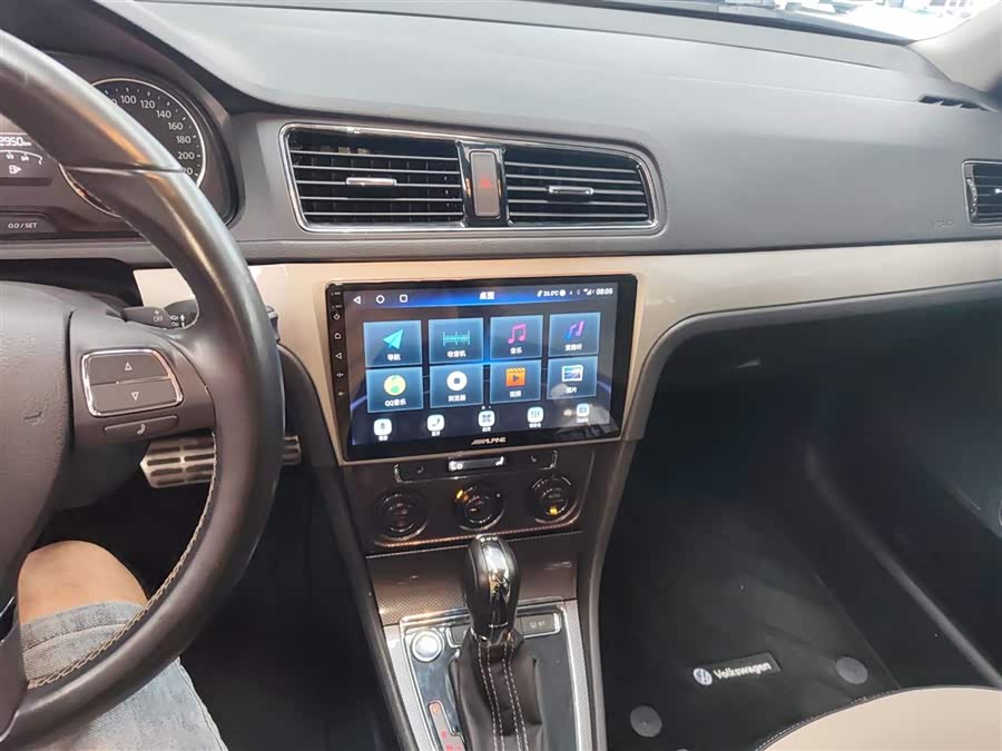 Volkswagen Cross Lavida 2017 immagine di auto #14