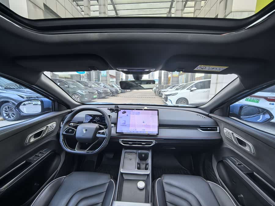 哪吒汽车 哪吒X 2024 #14 哪吒汽车 哪吒X 2024 汽车图片 #14