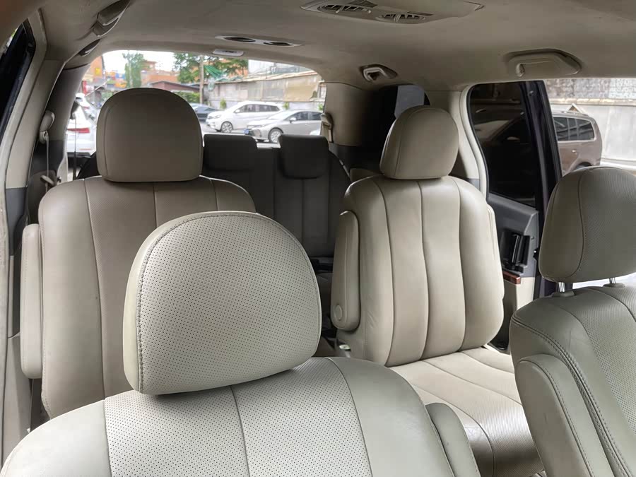 BYD M6 2018 صورة سيارة #14