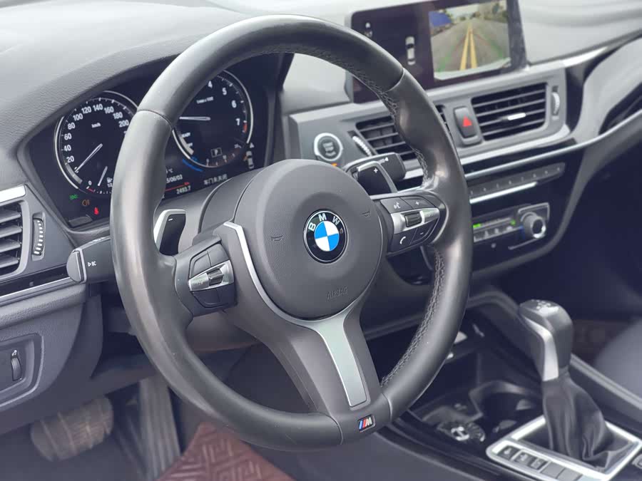 BMW 1 Series 2019 immagine di auto #14