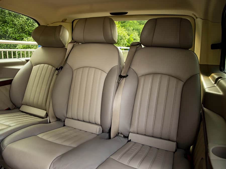 奔驰 唯雅诺 2013 汽车图片 #14