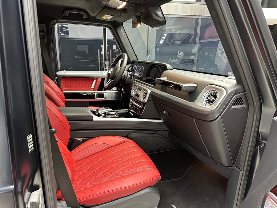 Mercedes-Benz car image #14
