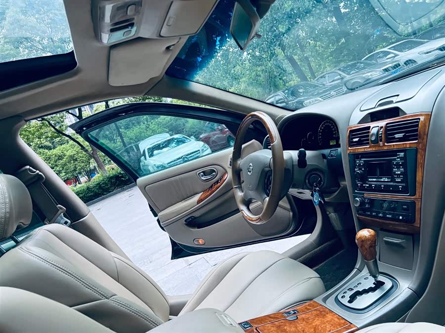 日产 风度 2004 汽车图片 #14