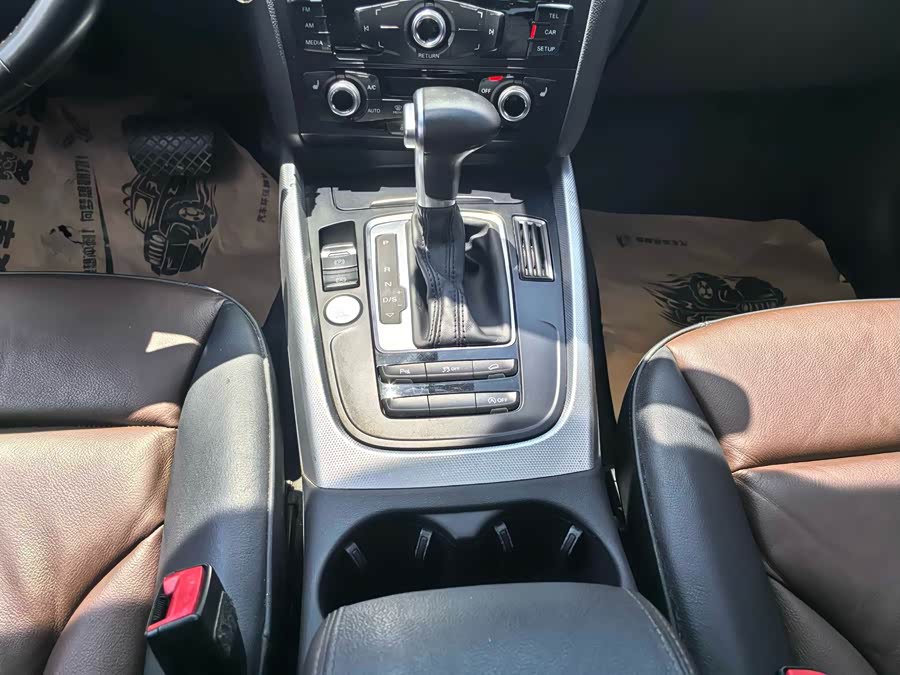 Audi Q5 2016 car image #14