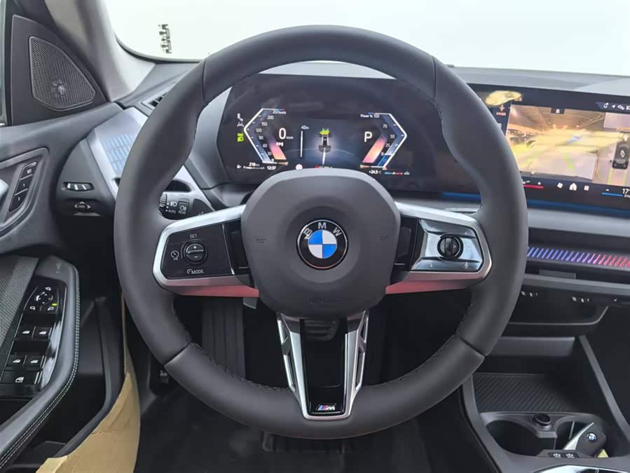 BMW 2 Series immagine di auto #14