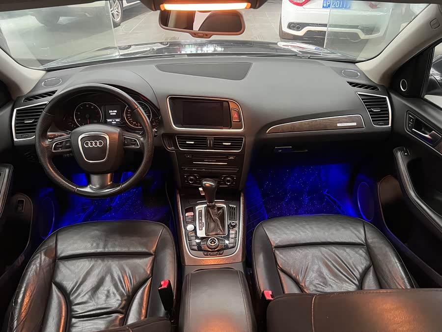 Audi Q5 (Imported) 2011 car image #14