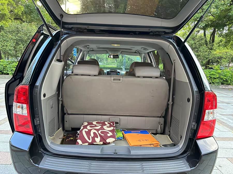 Kia VQ 2010 imagen de coche #14