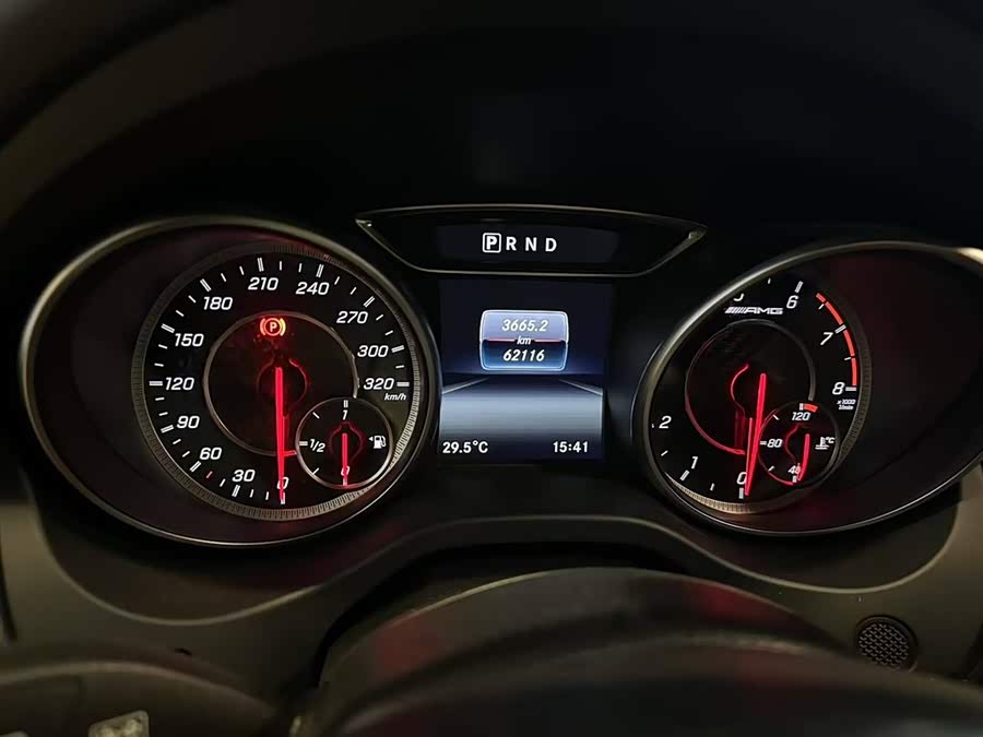 Mercedes-Benz GLA AMG 2018 car image #14