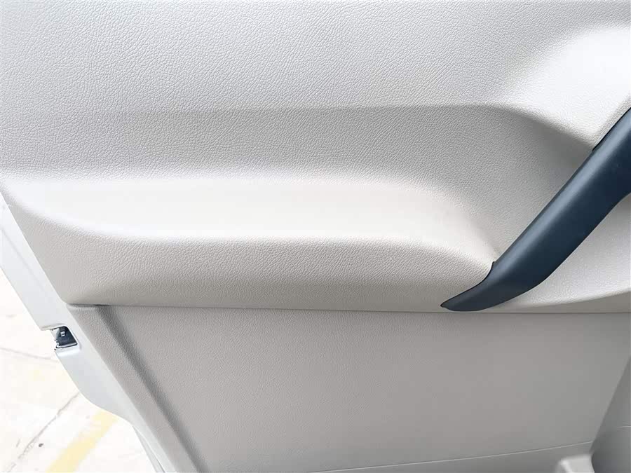 Mercedes-Benz Sprinter 2014 car image #14