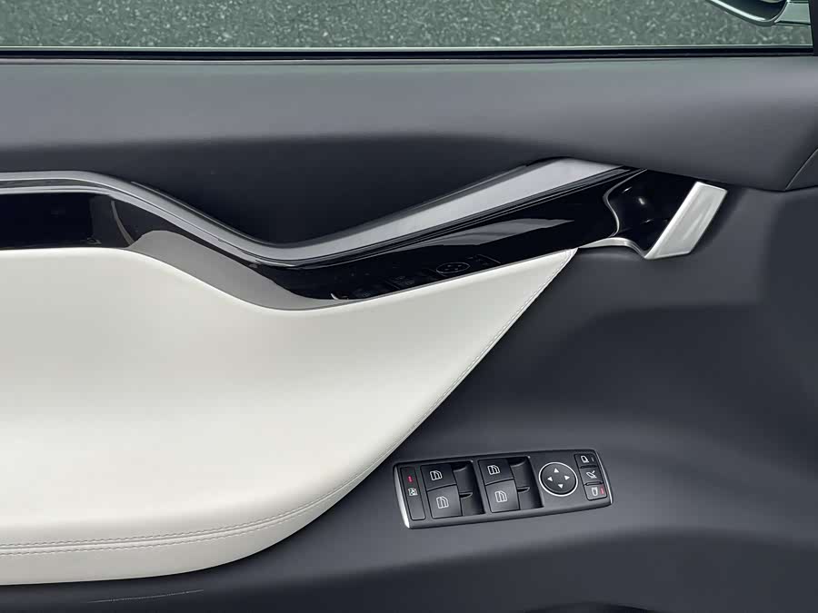 Tesla Model X 2020 #14 Tesla Model X 2020 car image #14