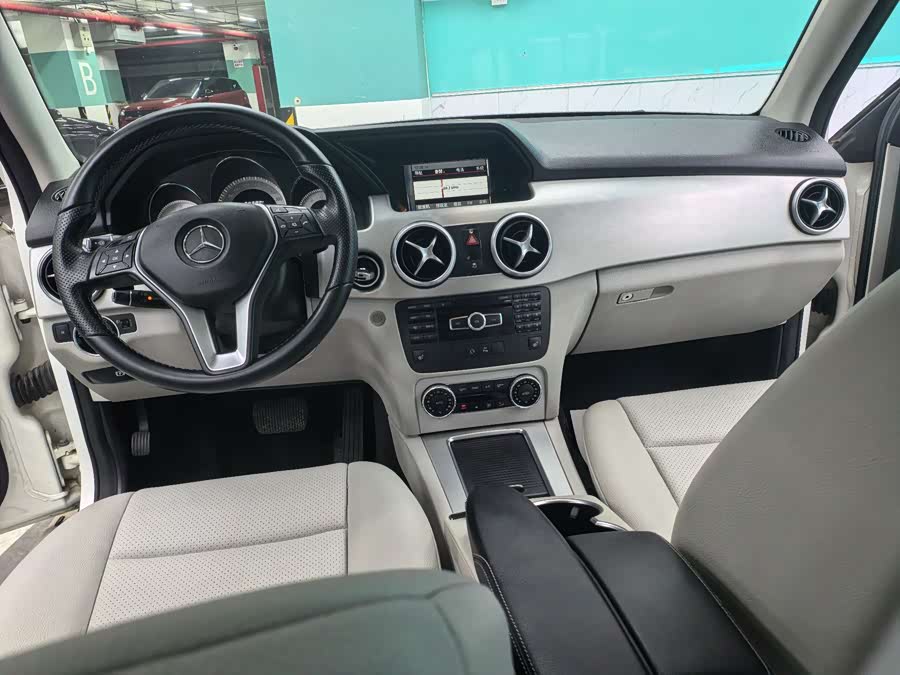 Mercedes-Benz GLK Class 2013 car image #14