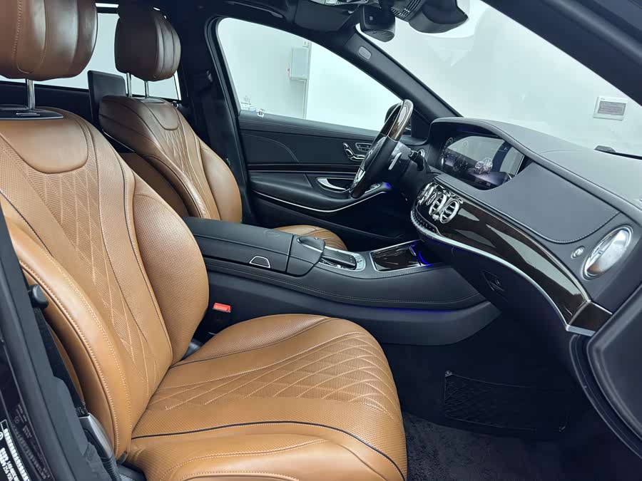 Mercedes-Benz Maybach S Class 2020 car image #14