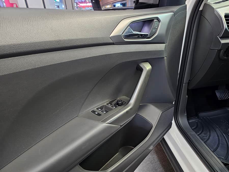 Volkswagen T-Cross 2020 #14 Volkswagen T-Cross 2020 immagine di auto #14