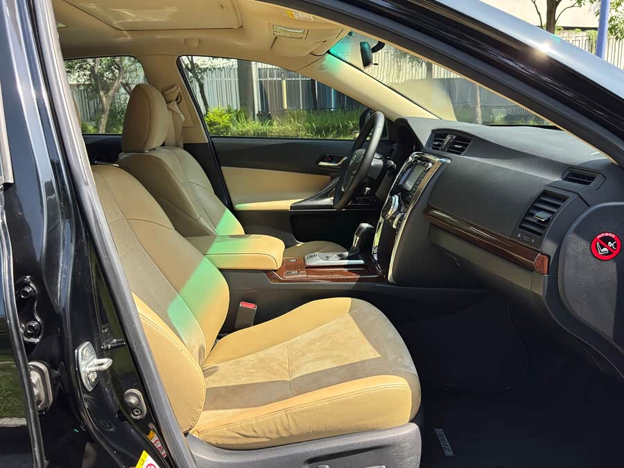 Toyota Reiz 2015 immagine di auto #14