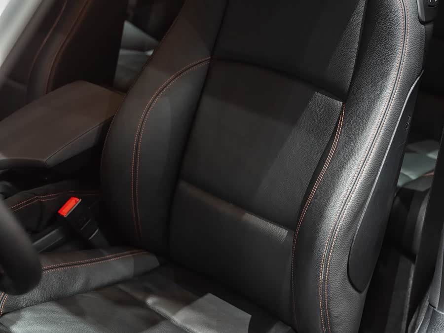 BMW 1 Series M 2012 car image #14