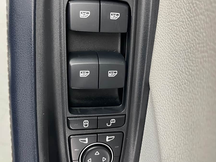 BYD Qin Plus 2022 صورة سيارة #14