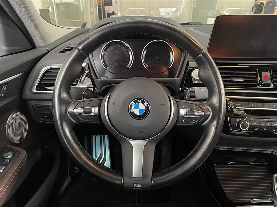 BMW 1 Series 2023 car image #14