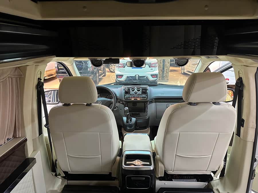 奔驰 唯雅诺 2012 汽车图片 #14