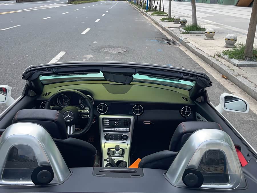 Mercedes-Benz SLC Class 2018 car image #14