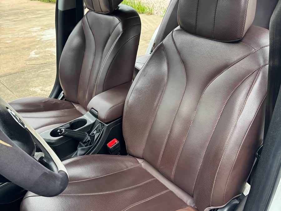 Soueast A5 Wing Dance 2020 #14 Soueast A5 Wing Dance 2020 car image #14