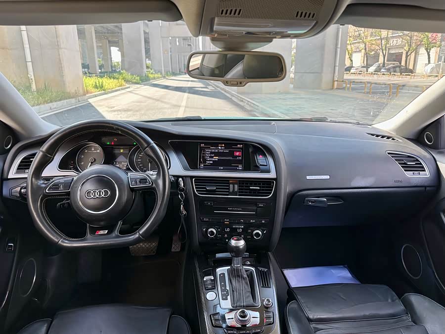 Audi S5 2016 car image #14