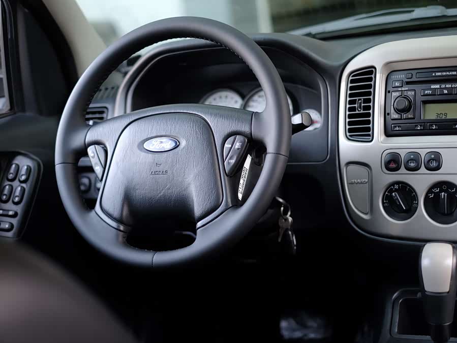 Ford Escape (Imported) 2007 immagine di auto #14