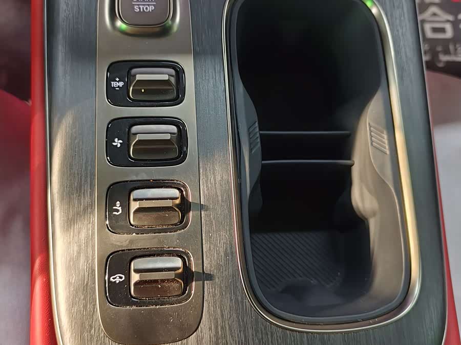 MI SU7 2024 car image #14