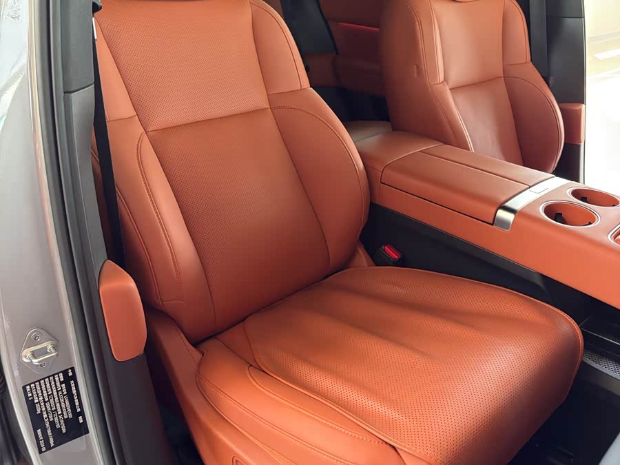 Li L6 2024 صورة سيارة #14