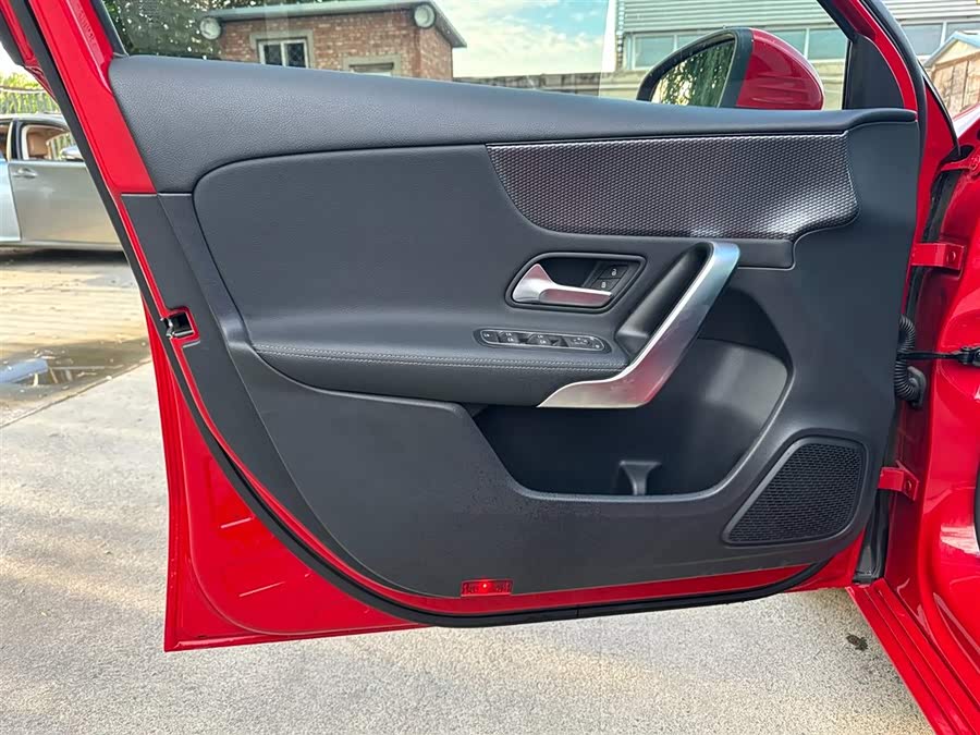 Mercedes-Benz A Class (Imported) 2020 #14 Mercedes-Benz A Class (Imported) 2020 car image #14