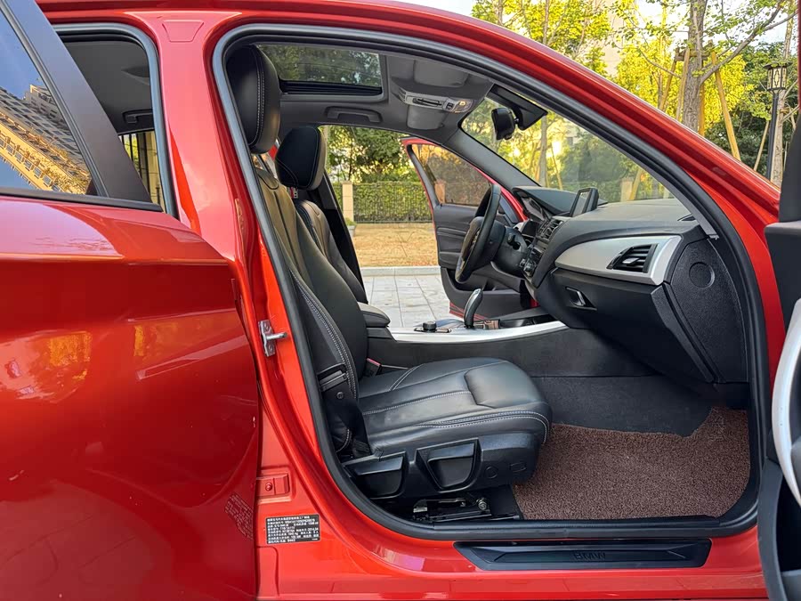 BMW 1 Series (Imported) 2015 car image #14