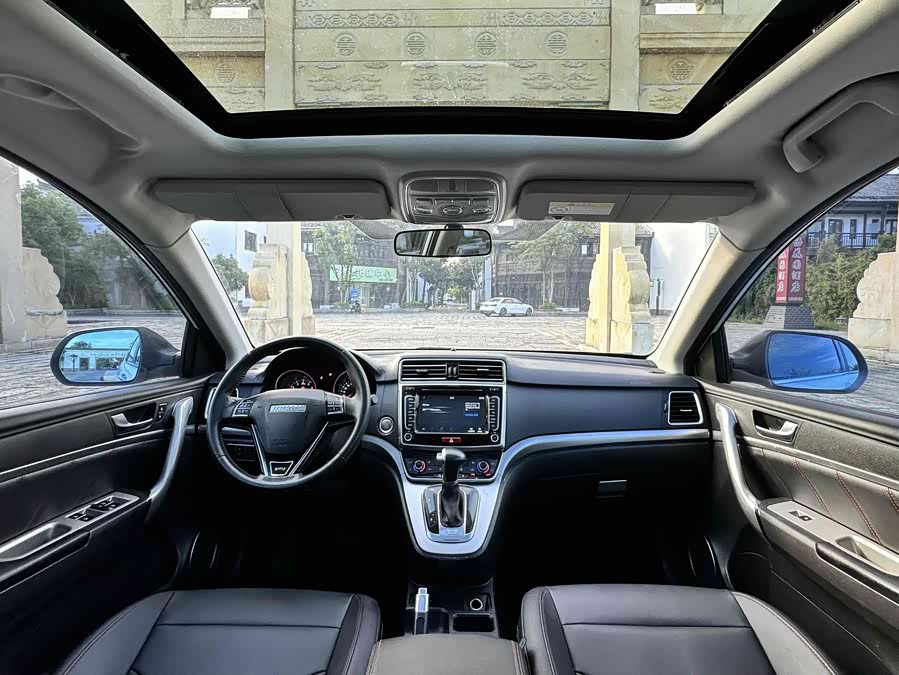 Haval H2 2018 #14 Haval H2 2018 car image #14