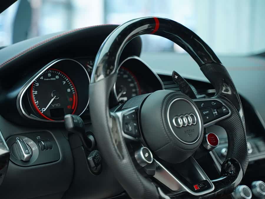 Audi R8 2013 #14 Audi R8 2013 car image #14